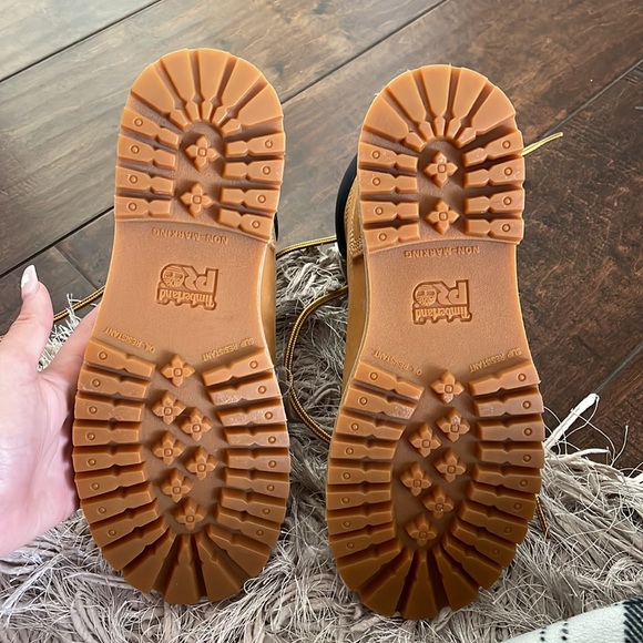 BRAND NEW, never worn, timberland, womens size 6.5 - Picture 3 of 4